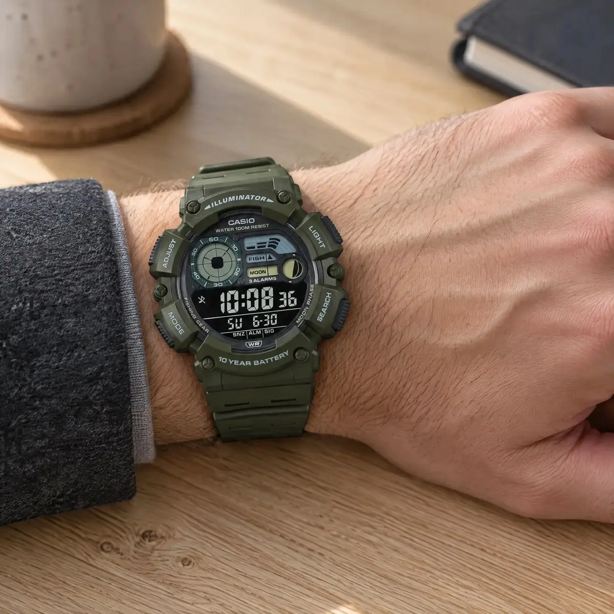 Casio zöld műanyag tokos digitális férfi karóra csuklón